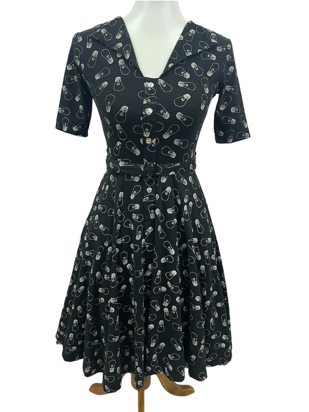 Effie’s Heart Modcloth Retro 50s Swing Dress Lightbulb